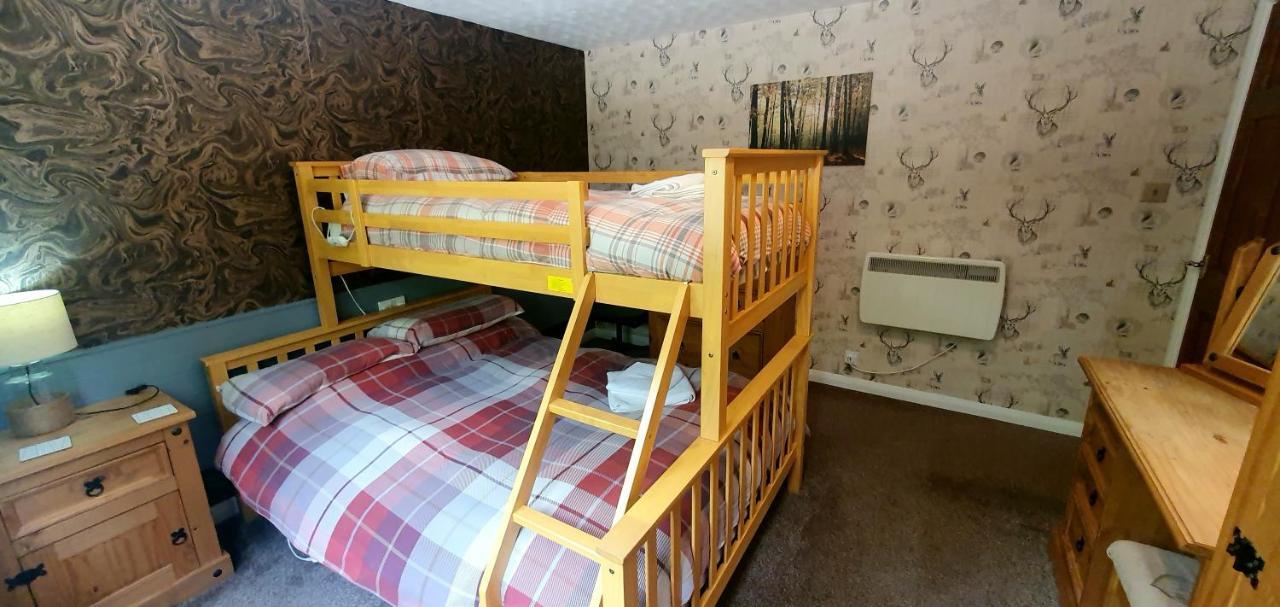 Torcroft Lodges Drumnadrochit Bagian luar foto