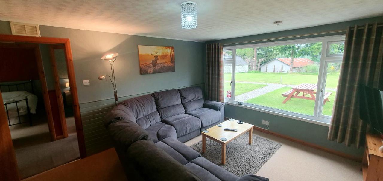 Torcroft Lodges Drumnadrochit Bagian luar foto
