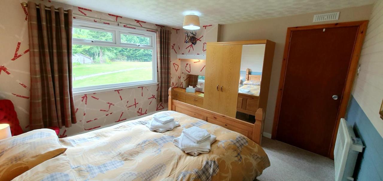 Torcroft Lodges Drumnadrochit Bagian luar foto
