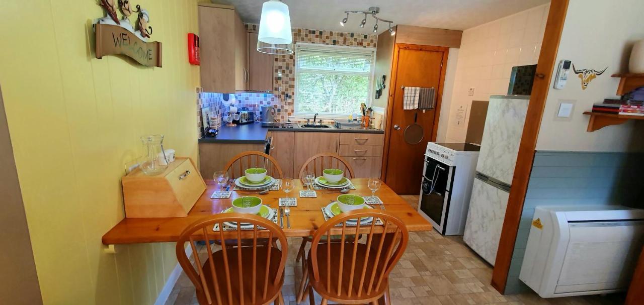 Torcroft Lodges Drumnadrochit Bagian luar foto
