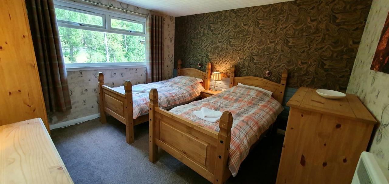 Torcroft Lodges Drumnadrochit Bagian luar foto